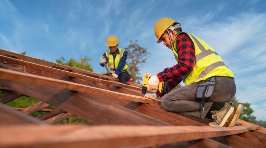 Professional Flat Roofing Installation services in Plainfield, IA